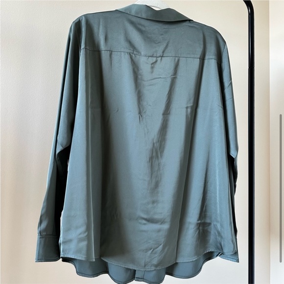 H&M Satin Top - Picture 2 of 4